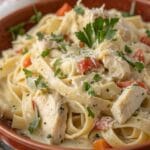 10-Minute Prep Crockpot Chicken Alfredo Pasta Recipe – The Ultimate Creamy Comfort Food