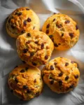 9 Comforting Reasons to Bake These Orange Raisin Scones Today 9 Orange Raisin Scone