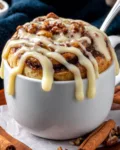 Cinnamon Roll Mug Cake