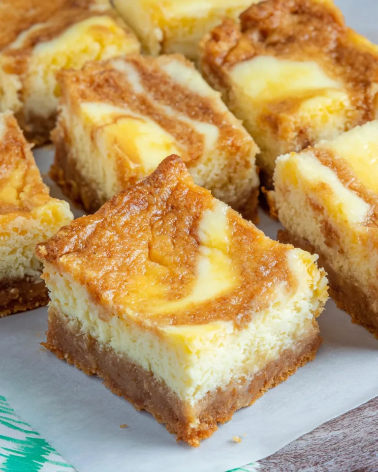 Blender Cinnamon Roll Cheesecake Bars