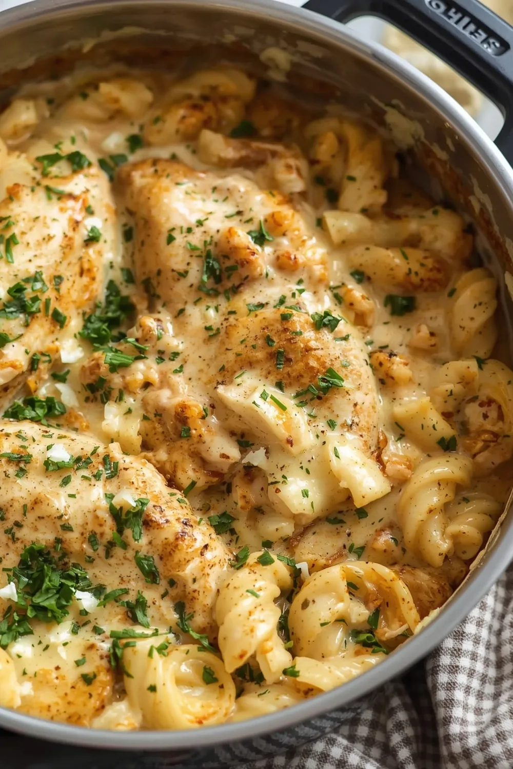Quick Creamy One Pot Chicken Alfredo Bake