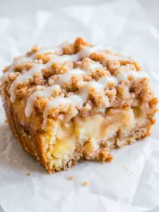 Cinnamon Apple Crumb Cake